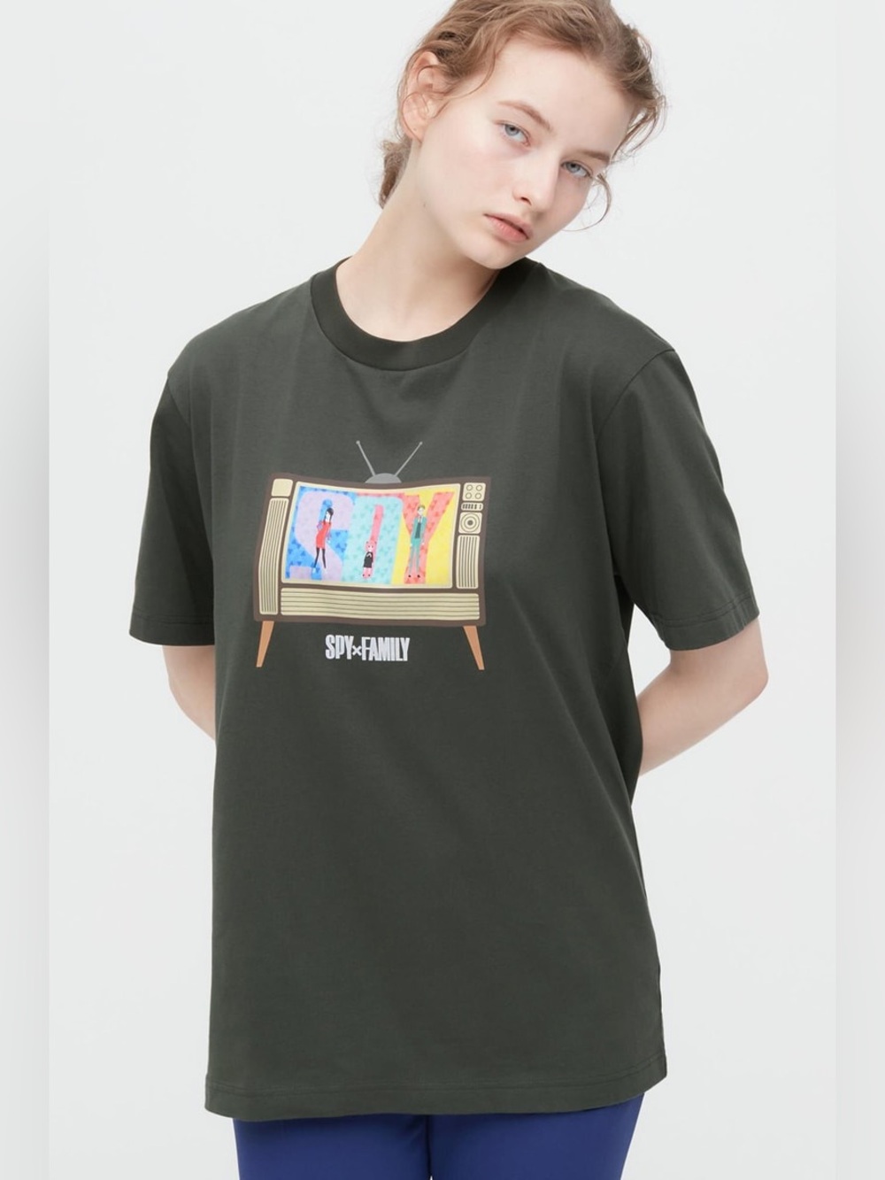 Uniqlo SPY×FAMILY Retro TV Graphic Tee Unisex Gray